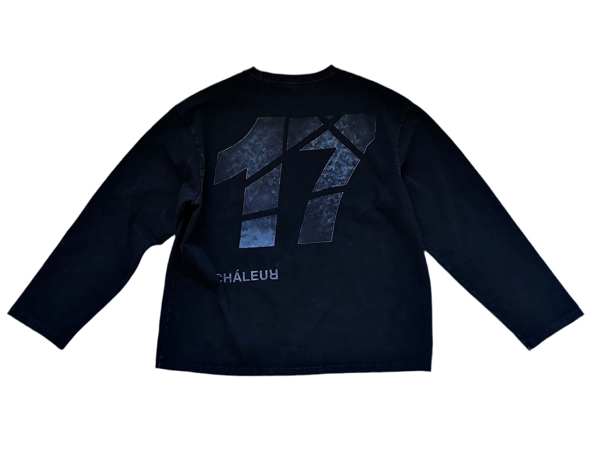 “17” tee